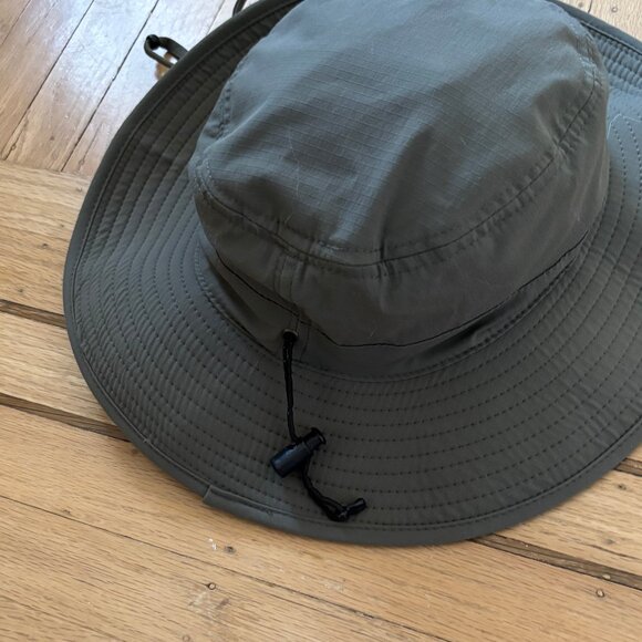 WindRiver Men's Tick & Mosquito Repelant Bucket Hat - Picture 4 of 6